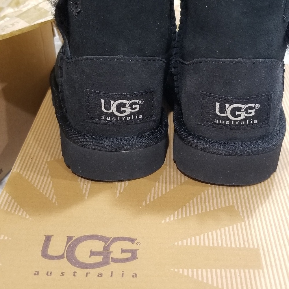 Brand New UGG Australia Toddler T Bailey Boot
